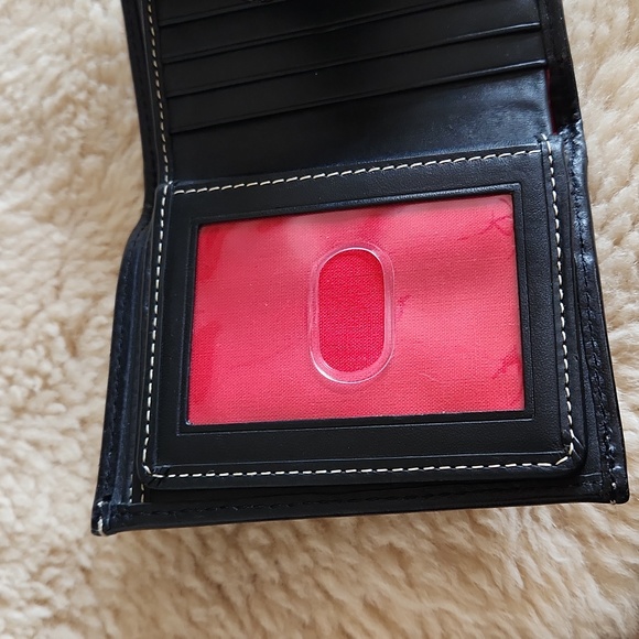 Great Dooney & Bourke Compact Black Leather Snap Tri-fold Wallet 🖤❤️ - Picture 9 of 16